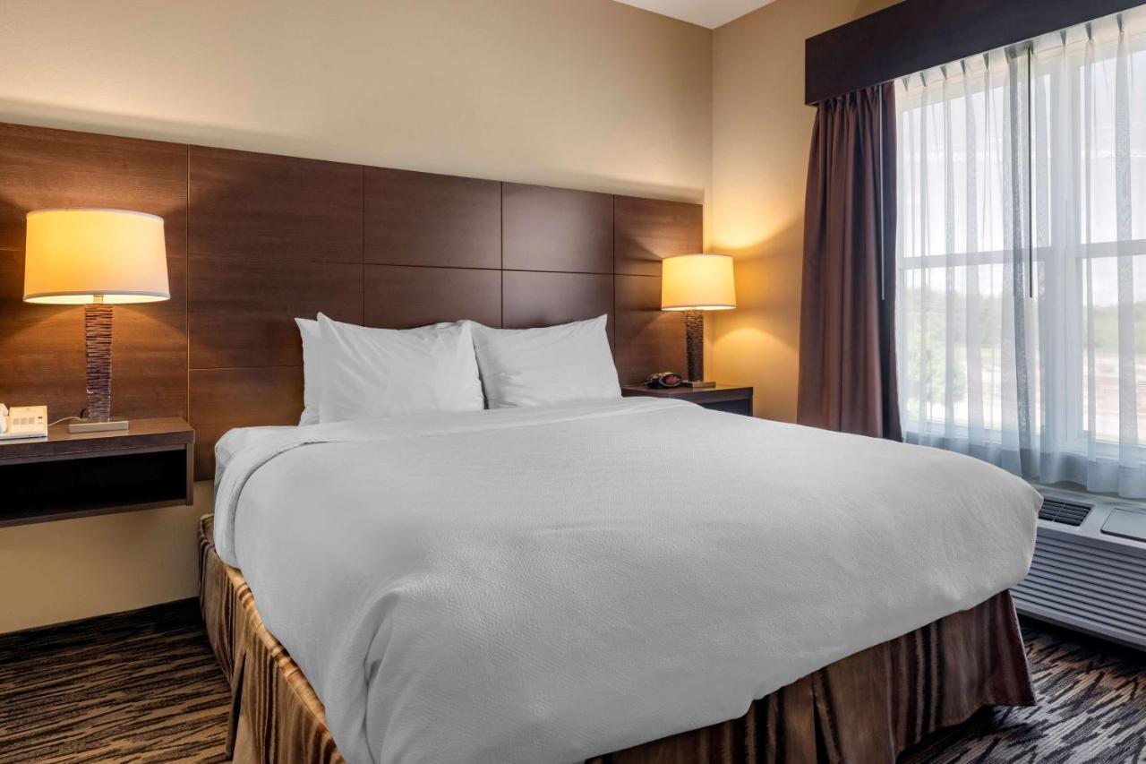 Best Western Plus Bridgewater Hotel & Convention Centre Exteriér fotografie